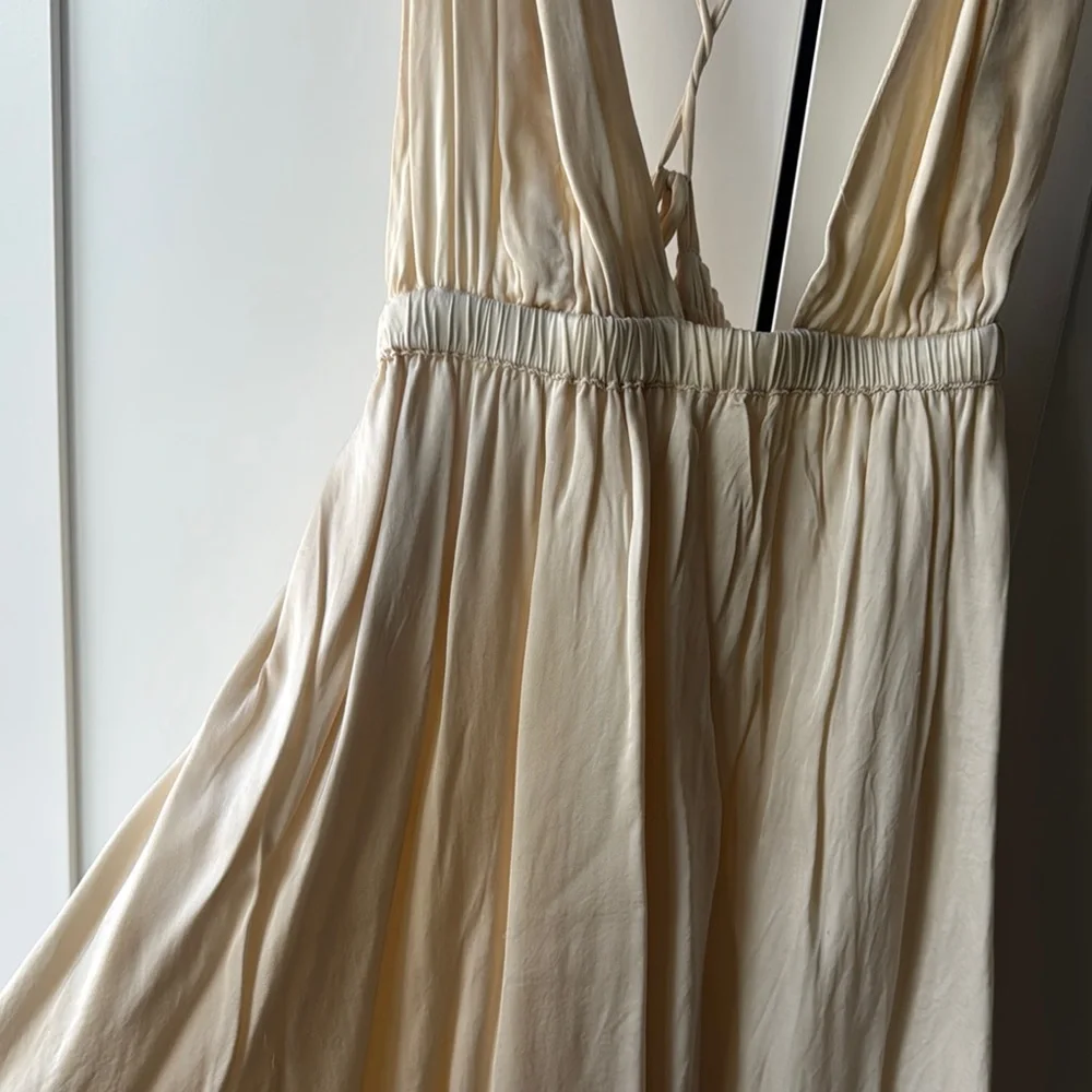Indah Cream Spaghetti Strap Dress - Picture 11 of 14